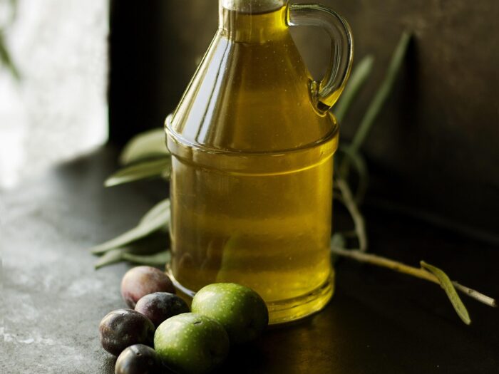 olive-oil-1867229_1920