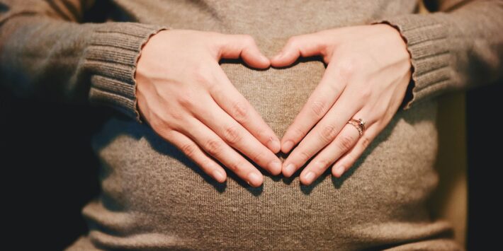 pregnant-2568594_1280