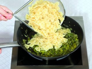 ricetta-farfalle-agli-asparagi