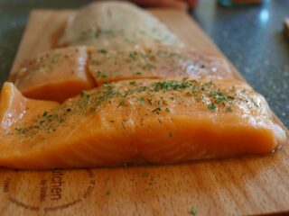 salmon-2326479_1280